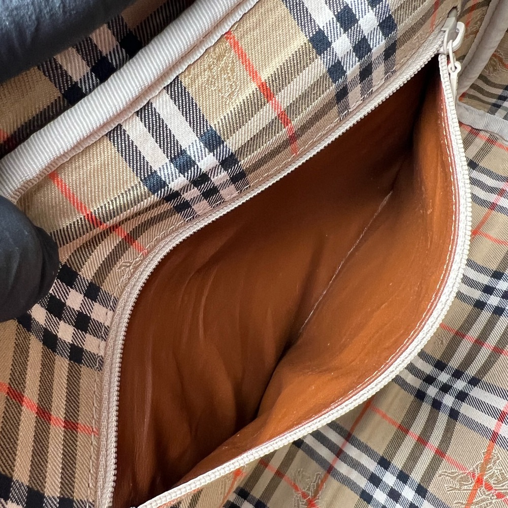 Burberry Burberrys Unisex Leather Pouch Haymarket Nova Check Interior A67 - Picture 8 of 11
